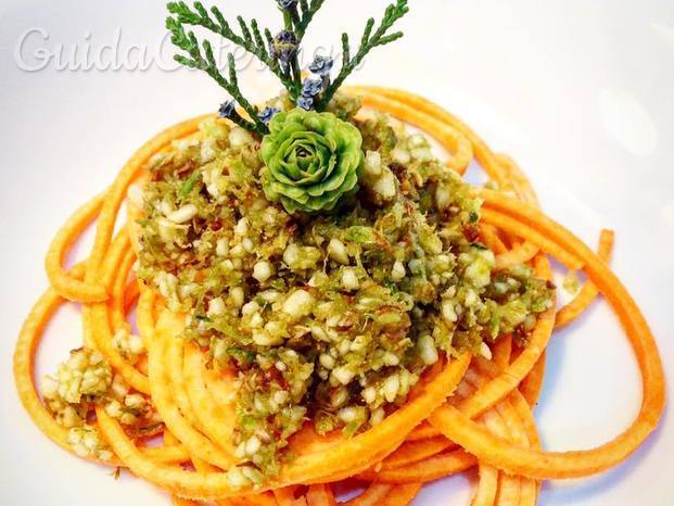 Sweet potato zoodles with trees